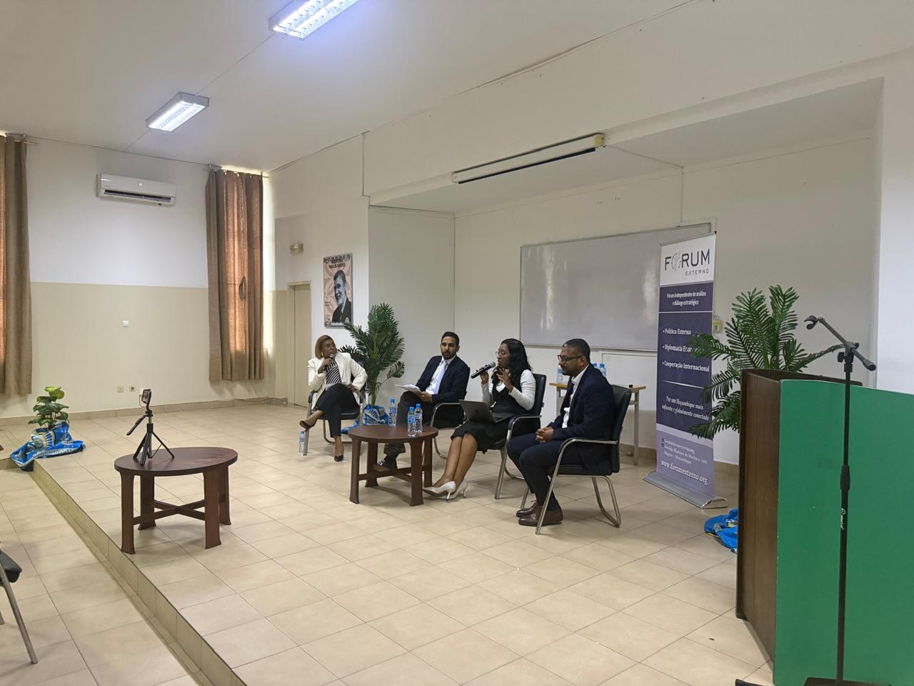 Painel do Diálogo Estratégico do Fórum Externo na Universidade Pedagógica de Maputo